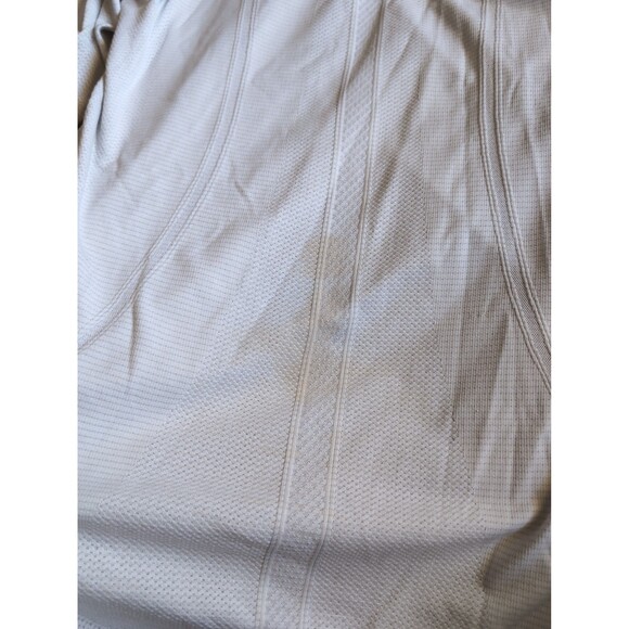 Long sleeve Lululemon size large. Stain on back - Picture 6 of 6